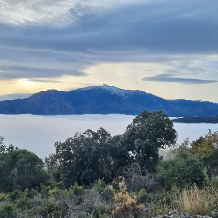 Seuls Au Monde - Mas Isole Avec Vue Sur Le Pic Du Canigo Prades (Pyrenees-Orientales)